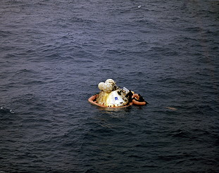 Apollo 7 landing