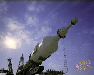 Soyuz 14 rollout