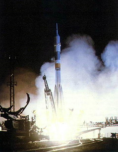 Soyuz T-7 launch