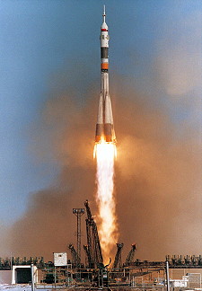Soyuz TM-14 launch