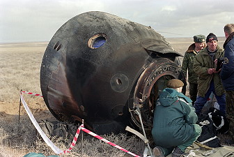 Soyuz TM-32 recovery