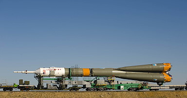 Soyuz TMA-15 rollout