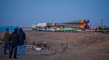 Soyuz TMA-22 rollout