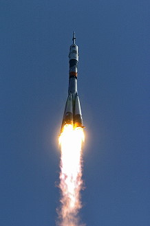Soyuz TMA-4 launch