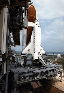 STS-31 rollout