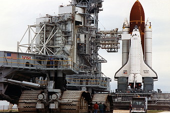 STS-37 rollout