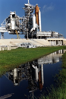 STS-40 rollout
