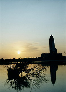 STS-43 rollout