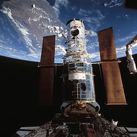 STS-61 Hubble deployment