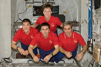 traditional in-flight photo ISS-16 (with Tani and Eyharts)