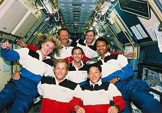 traditional in-flight photo STS-47