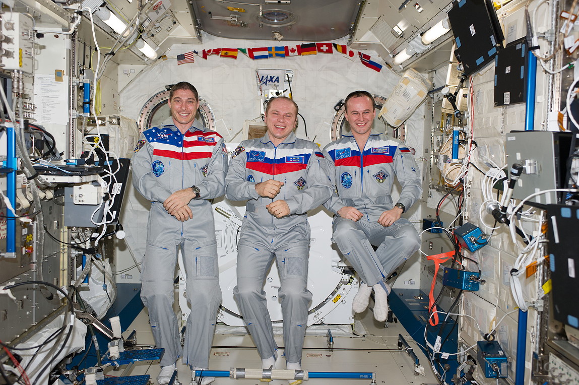 Crew Soyuz TMA-10M inflight
