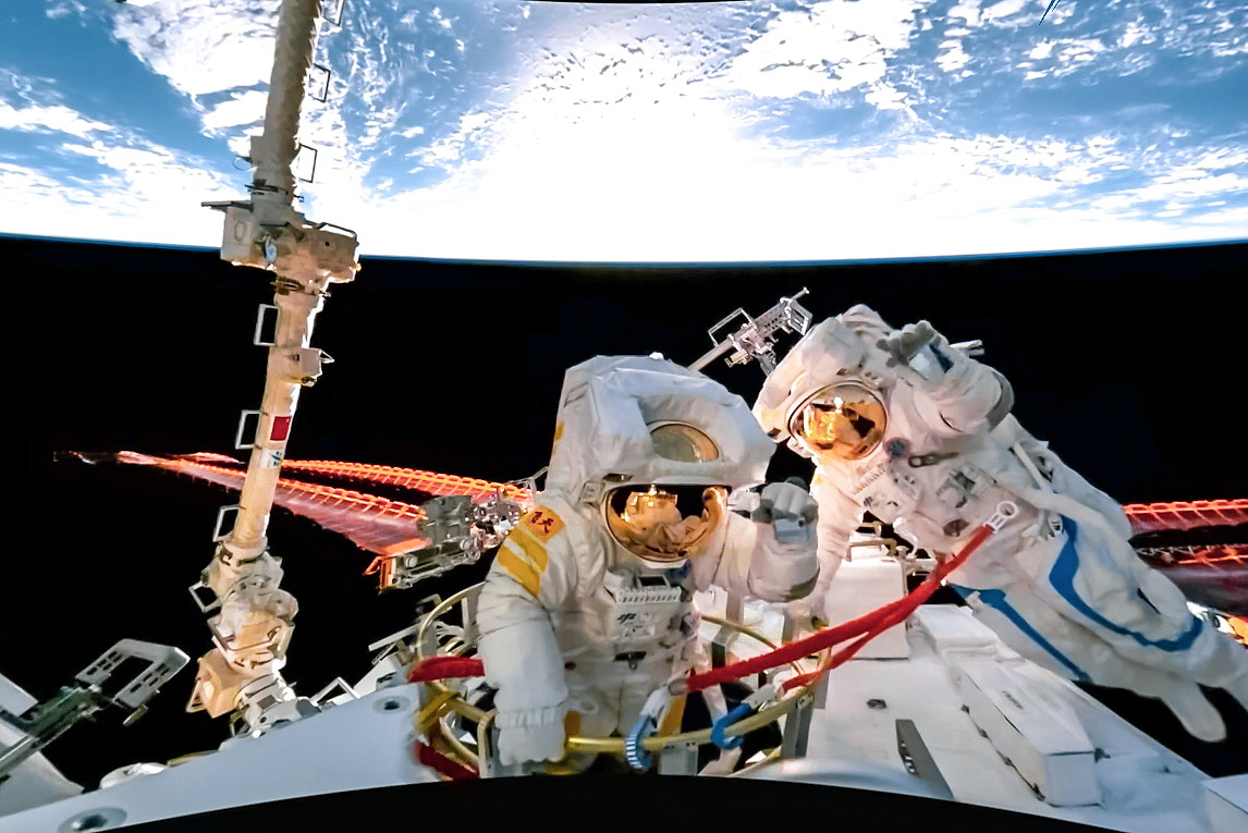 EVA on September 01, 2022