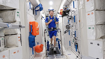 life onboard Tiangong