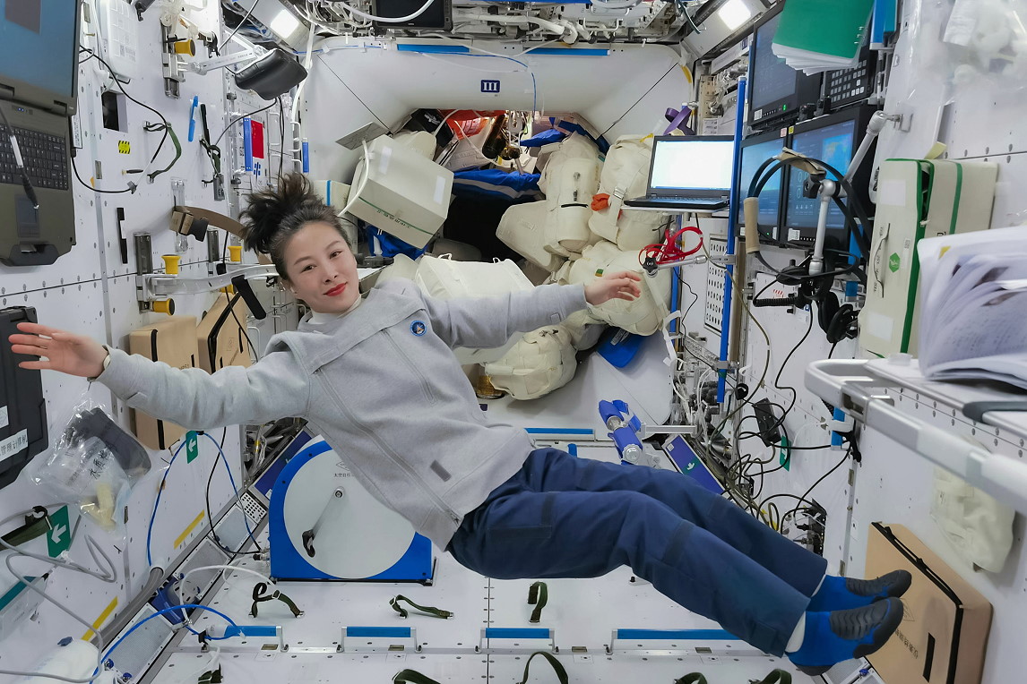 life onboard Tiangong