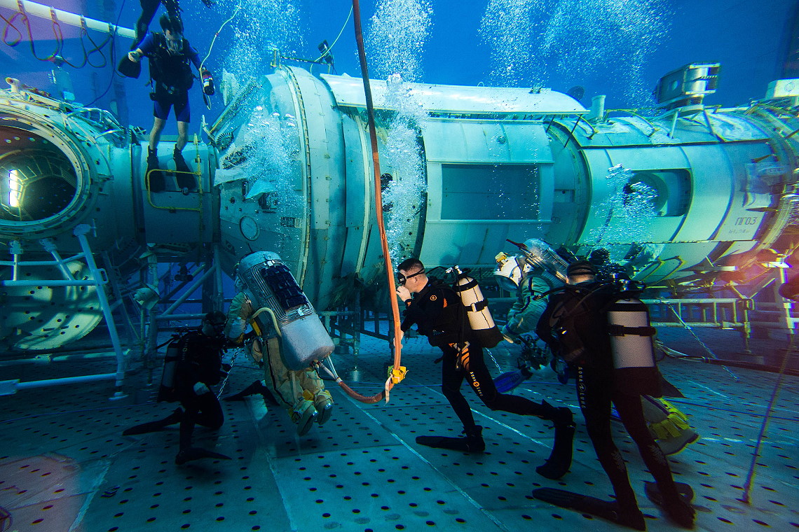 Oleg Kononenko im EVA-Training