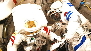 EVA Fei Junlong and Zhang Lu on March 30, 2023