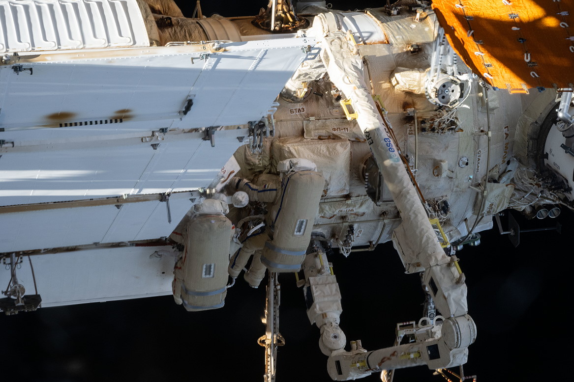 EVA Oleg Kononenko and Nikolai Chub on April 25, 2024