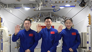 life onboard Tiangong