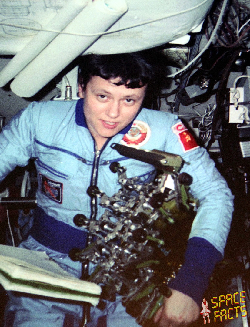 Savitskaya onboard Salyut 7
