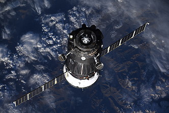 Soyuz MS-09 docking