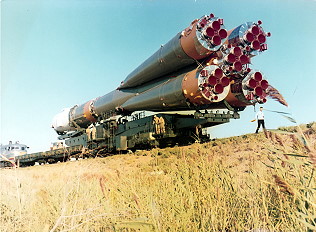 Soyuz 31 rollout