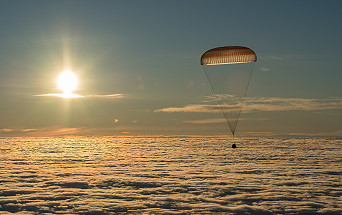 Soyuz MS-06 landing