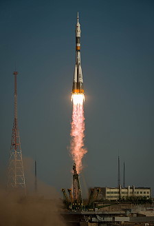 Soyuz TMA-06M launch