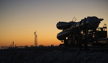 Soyuz TMA-19M rollout