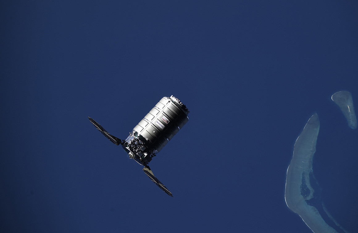 Cygnus arrival