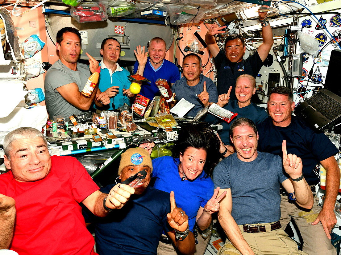 Dinner with all 11 crew members