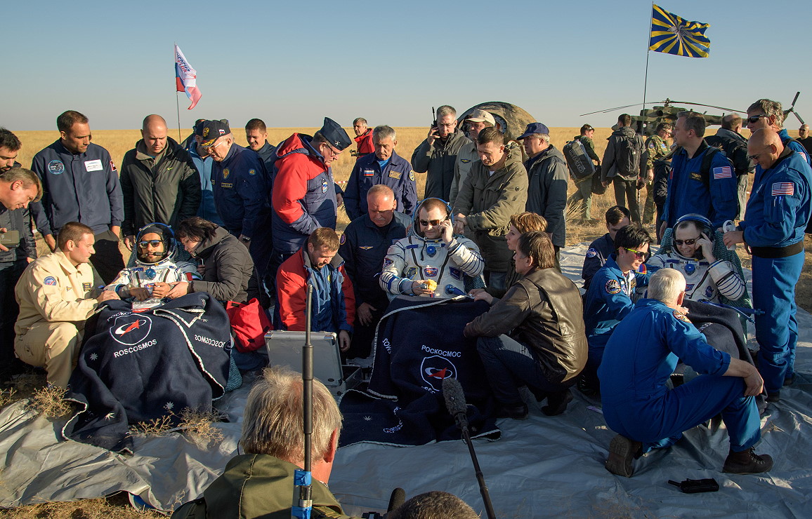 Soyuz MS-12 recovery