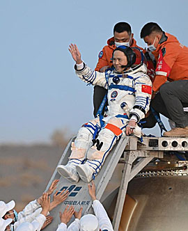 Shenzhou-22 recovery