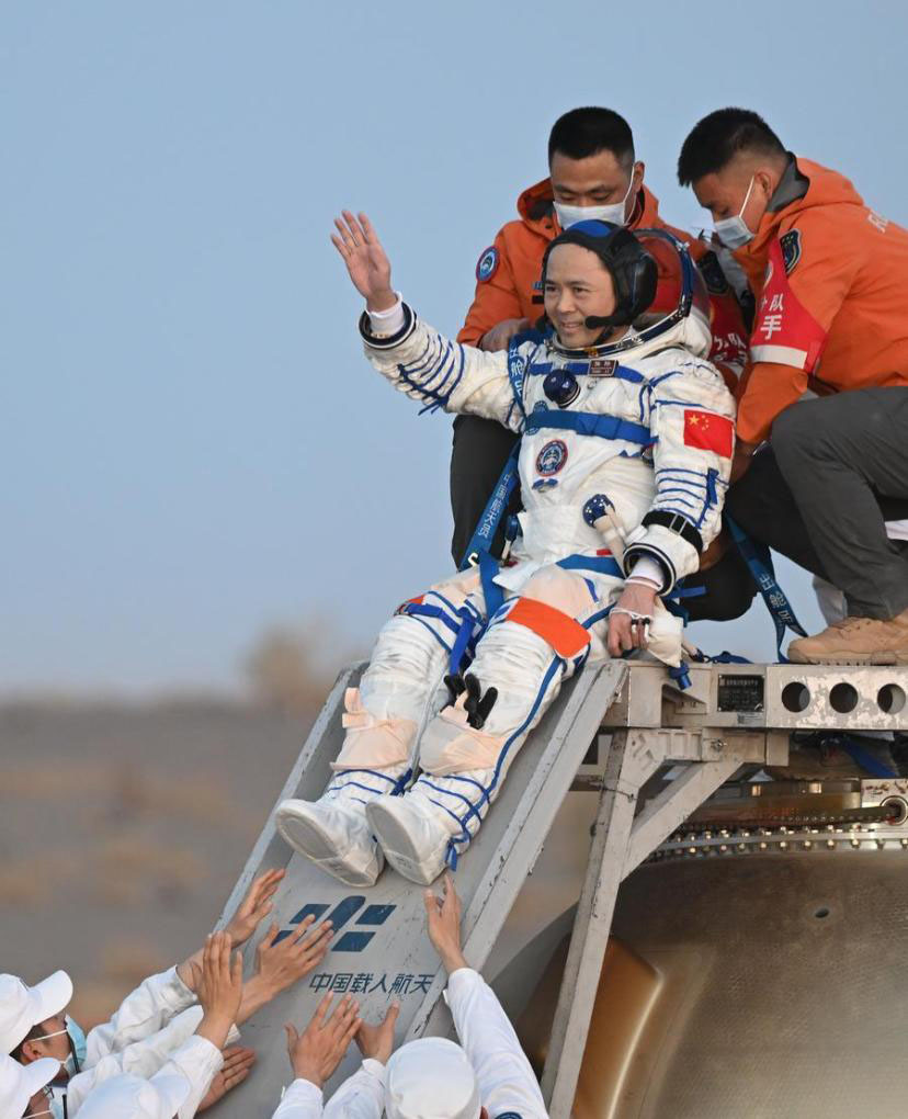 Shenzhou-22 recovery