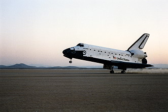 STS-51I landing
