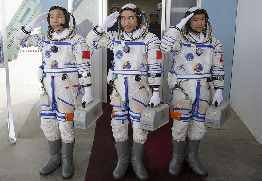 Crew Shenzhou-7