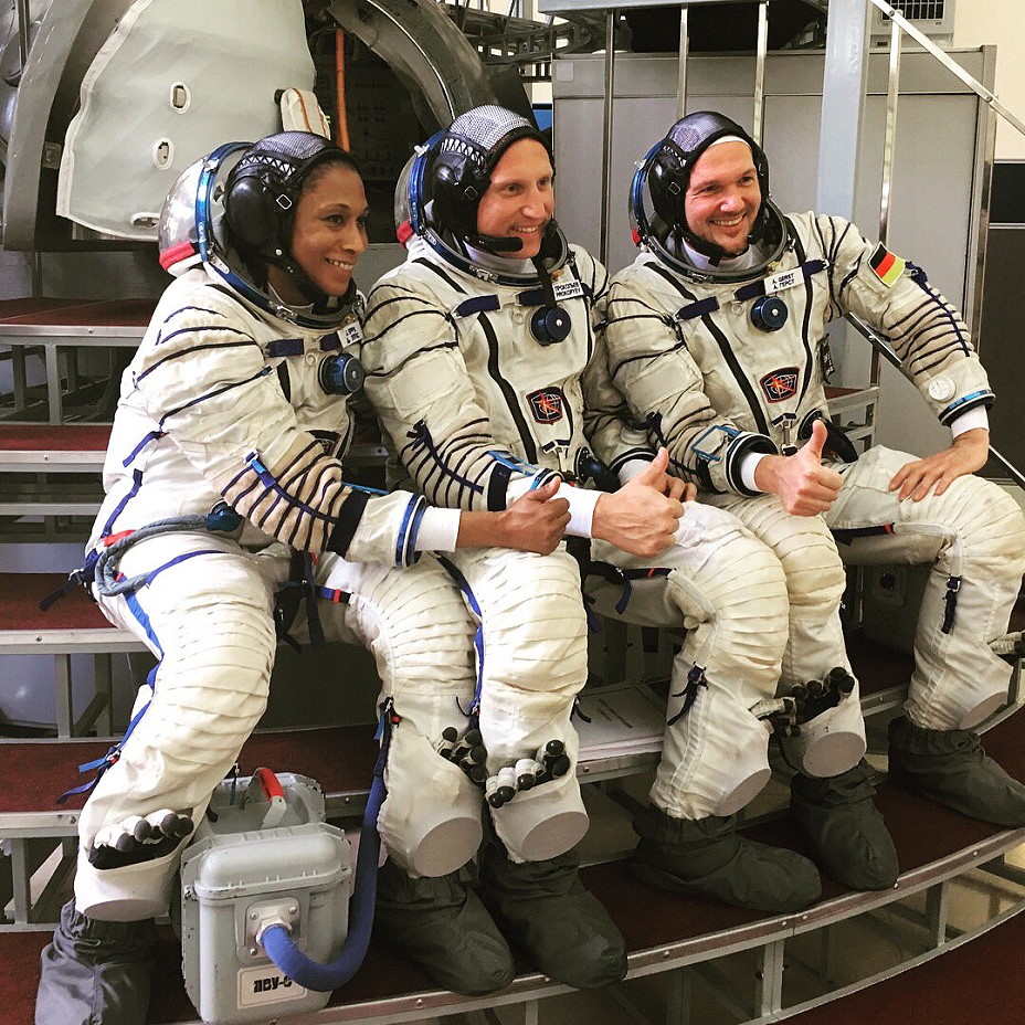 Crew Soyuz MS-09