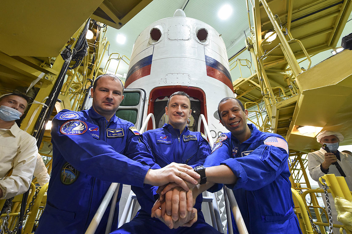 Crew Soyuz MS-28