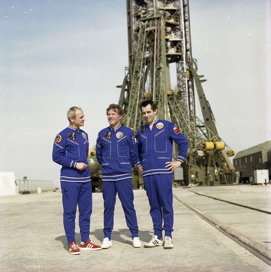 Crew Soyuz T-6