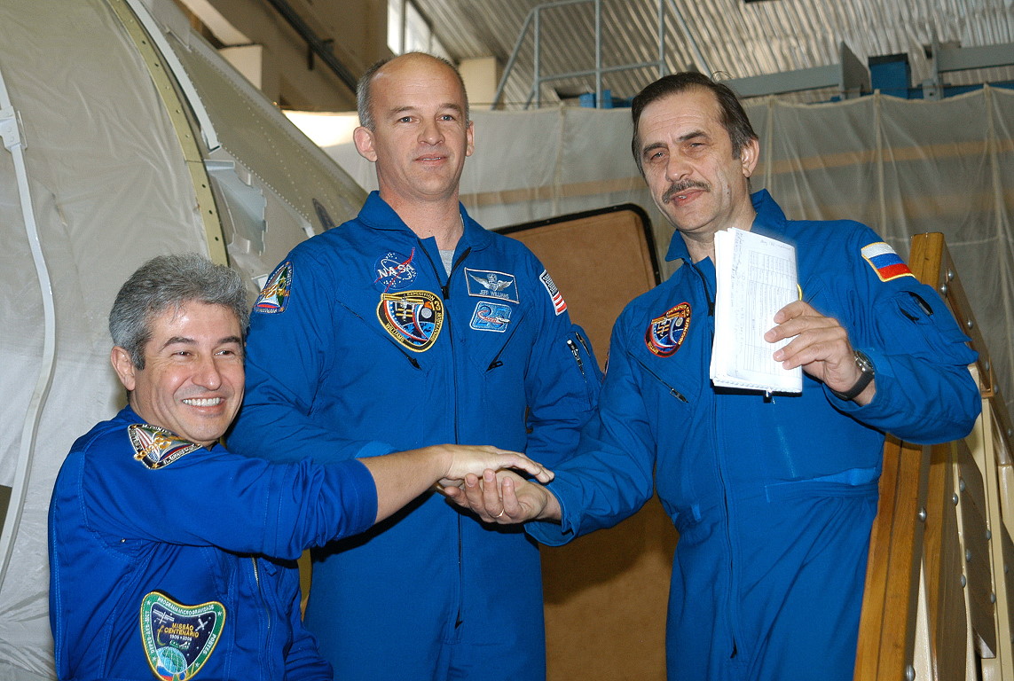 Crew Soyuz TMA-8