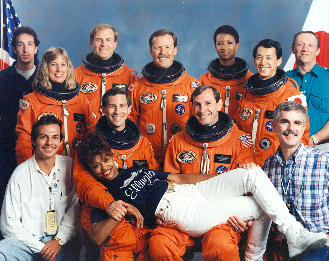 Crew STS-47