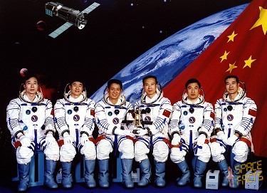 Shenzhou-6 (prime and backup crews)