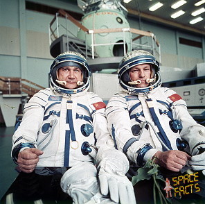 Crew Soyuz 16