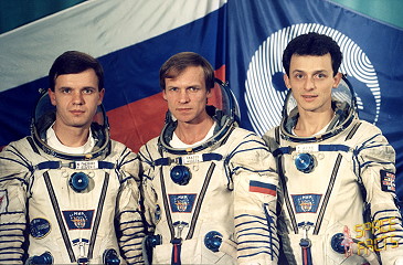 Crew Soyuz TM-20 backup