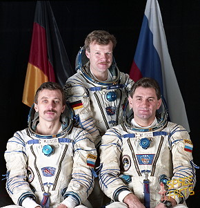 Crew Soyuz TM-25