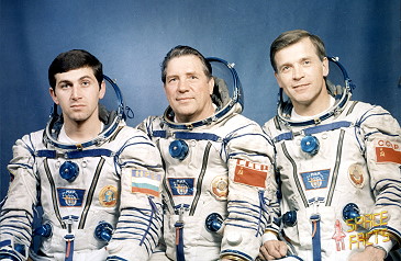 Crew Soyuz TM-5 backup
