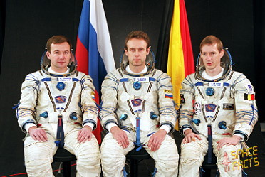 Crew Soyuz TMA-1